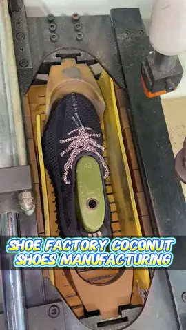 #shoe #shoesfactory #viralvideo #fouyou #shoes #fyp 