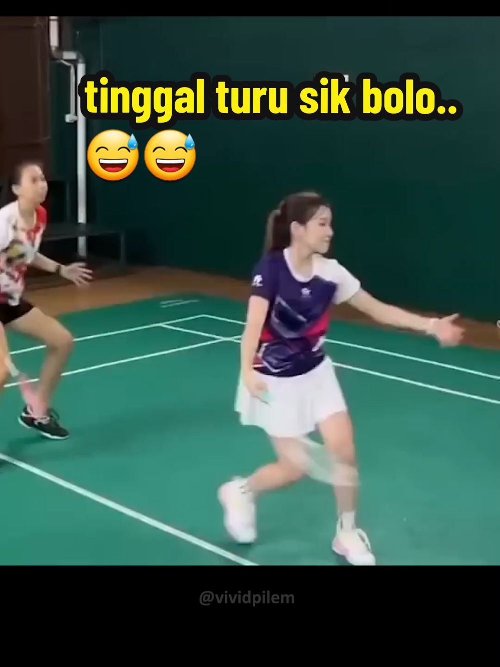 Kalau temen gue aja mampu.. knapa mesti aku 😅😅😅 #badminton #lucu #lomba17agustus #vividpilem #viral 