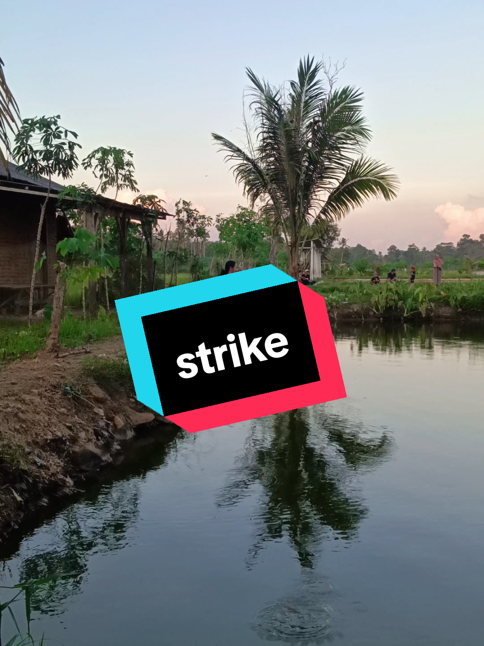 yang penting bisa mancing ges 🤣🤣🤣  #tiktoklampung #lampungtiktok #lampung #fyp #fypシ 