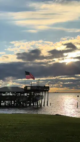 This is not my best vlog but it was the best summer ever. Miss it so much 