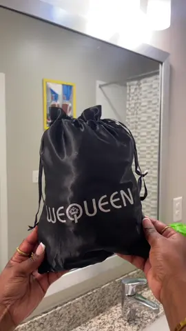 I can't wait to install these bundles 😍 @Wequeen store @Wequeenhair #wequeenhair #wequeenbundles #curlybundles #kinkycurlyhair #kinkycurlybundles 