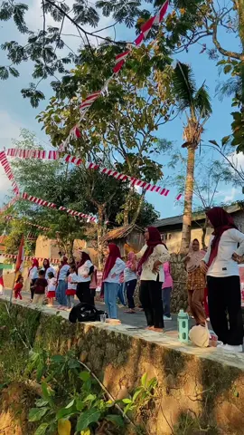 keseruan di desa kecil yang penuh cerita dan kenangan😇🫶#CapCut #promomakanmerdeka #karangtaruna #lomba17agustus #jatiyosokaranganyar 