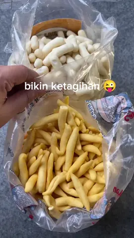 gak bisa berhenti ngunyah 🤤#pilus #telorgabus #cemilanviral #fyp 