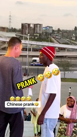 Mcina 🤣🤣🤣🤣Chinese prank#tanzaniatiktok #kenyantiktok🇰🇪 #ugandatiktok #rwandatiktok🇷🇼 #china 