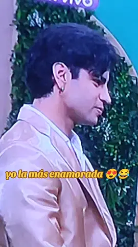 creo que lo capte en el momento indicado 😂😂👌#aronmercury #casadelosfamosos #teamnoche 