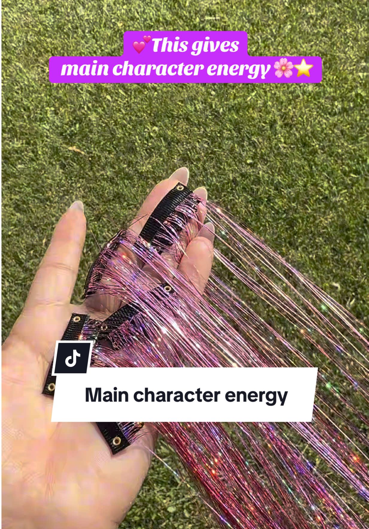 #teenagegirl #maincharacterenergy #hairtinsel #pinkgirl #pinkhair 