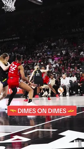 🫳 dimes on dimes 🫴 Chelsea 👉 JY0 👉 A’ja #LVAces #WNBA #ALLINLV