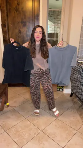 acid wash t-shirt is the perfect mix of casual and trendy, giving off that effortlessly cool vintage vibe. The soft cotton fabric and unique washed-out look make it stand out from a basic tee, while still being super comfy for everyday wear. Pair it with jeans, shorts, or leggings for an easy outfit that looks put together without trying too hard. Perfect for anyone who loves graphic tees, vintage-inspired fashion, and comfy casual tops, this acid wash shirt is a must-have for your wardrobe. #AcidWashTee #VintageStyle #TrendyTshirts #CasualOutfitIdeas #WomensFashion 