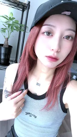 newタトゥーお気に入り！ LIVE配信したかったんだけどフォロワー50人いないとできないのね