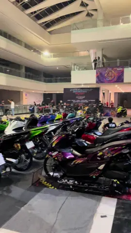 #pcxshiyan #pcxparungid #pcx #lewatberanda 