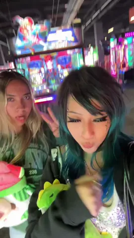 #arcade #clawmachine 🖤🎀