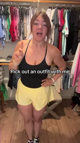 Pick an outfit with me ✨ #fyp #foryou #withme #pickanoutfitwithme #OOTD 