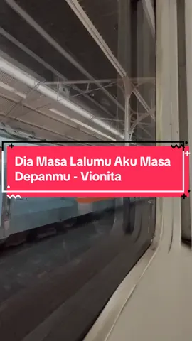 Terkadang masa lalu lebih penting ya untuk dia? #foryou #diamasalalumuakumasadepanmuvionita #liriklaguindohits #laguindonesiaterbaik #fyp 