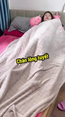 Chăn lông sữa mềm đúng kiểu chăn ghiền luôn á #chanlongtuyet #chanlongcuu 