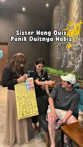Sister Hong Medan BEDA, bukannya nungguin org datang bawa sembako, malah yg ini suka buat quiz berhadiah.. mau ketemu Sister Hong Medan???? #sisterhongmedan #sisterhong #rizkinasution #deliparkmedan #tiktokmedan @Cynthiaconcon 