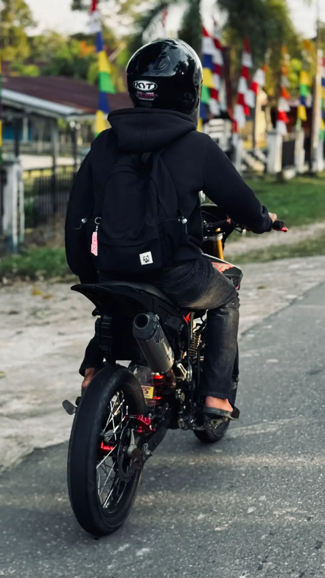 🖤
