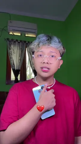 lu jatohnya kayak males ngobrol sama orang congek 😭💔
