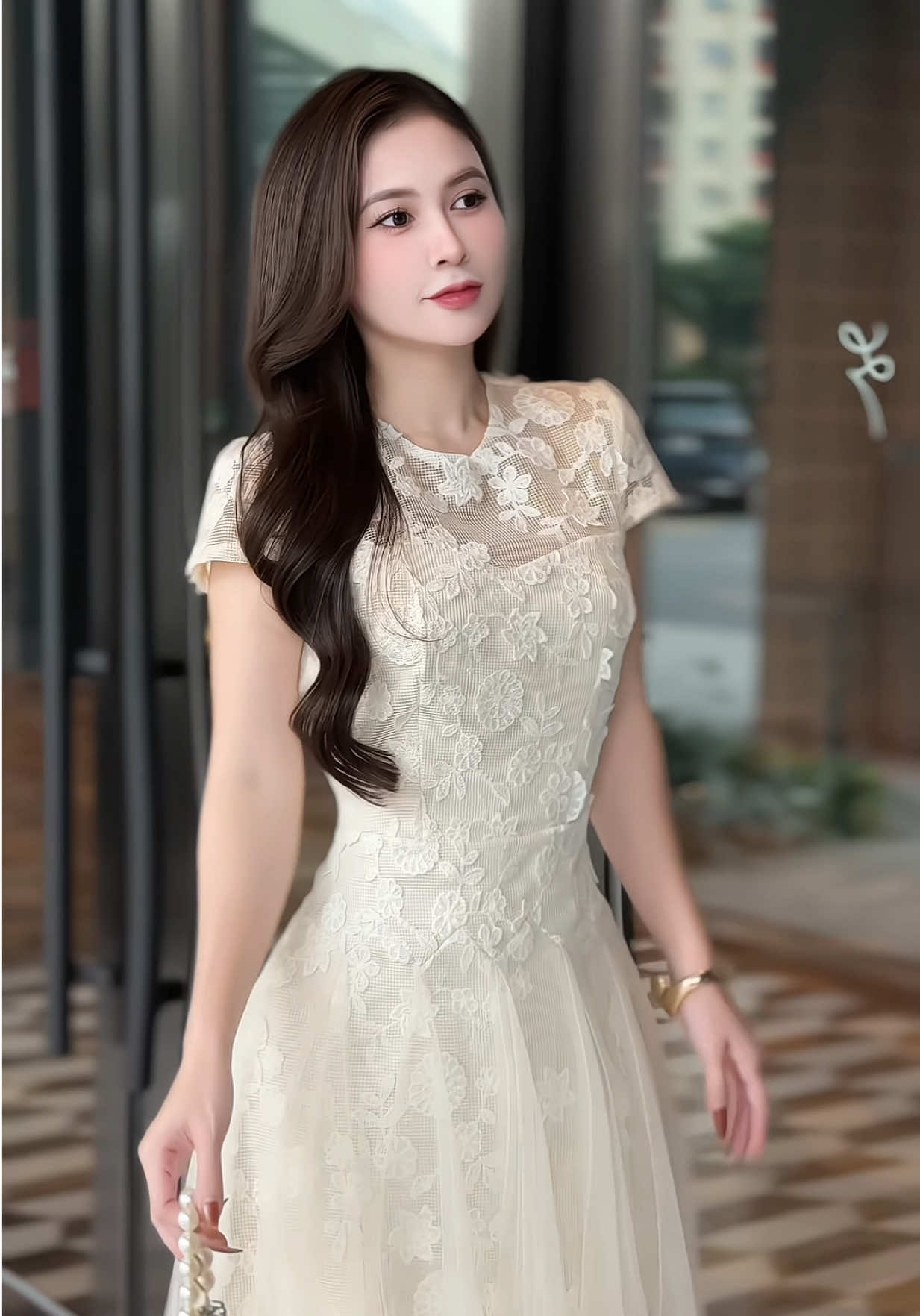 Mong e hãy yêu những gì mình có 🥰 #thoitrang #vaydep #lyna_vaythietke 