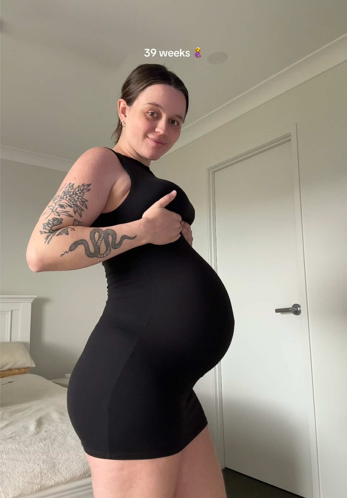39 weeks pregnant 🤰 Is this week the week? 🤞🩵 #pregnancy #pregnant #39weeks #pregnancyjourney #babybump 