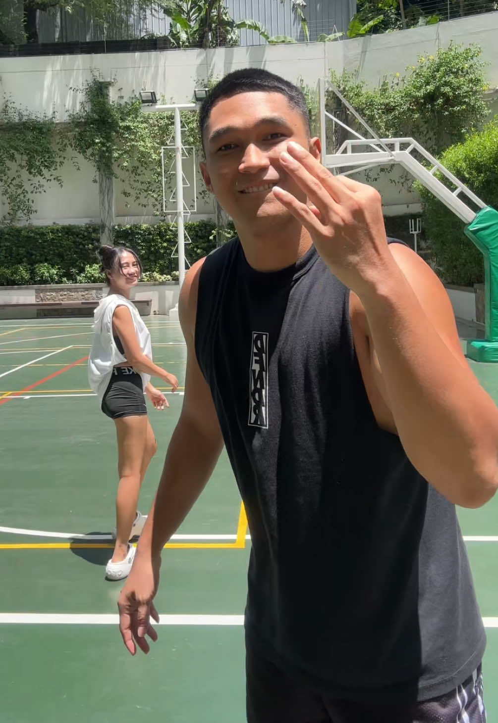 yabang mo😏 @ailabananaa on ig 