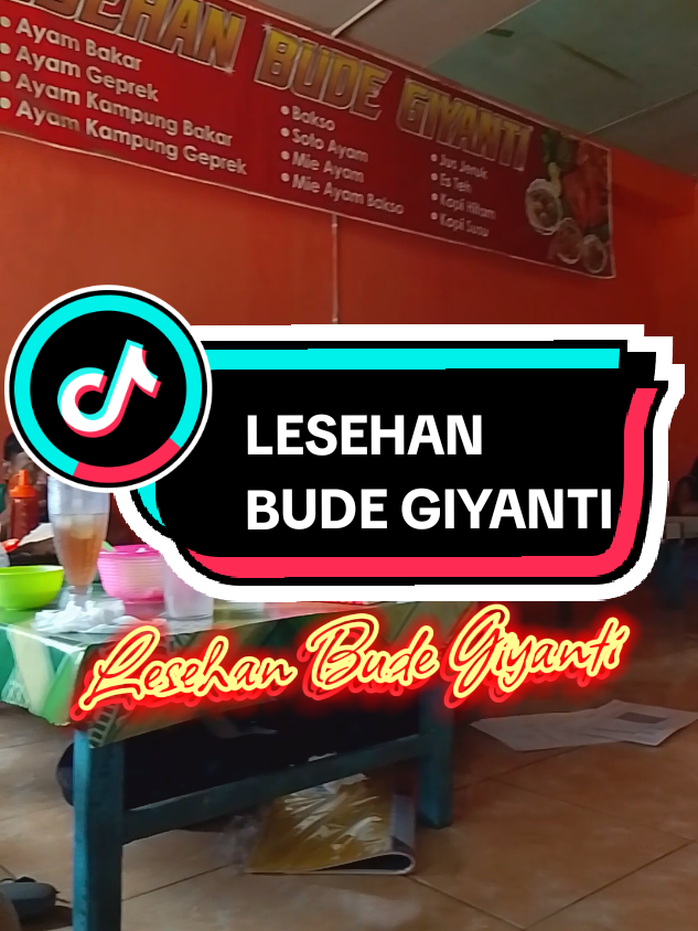 Lesehan Bude Giyanti menyediakan berbagai macam menu makanan dan minuman..  rekomendasi utk keluarga dan semua kalangan...  #makan #lesehan #atraksiakhirpekan  #mainserudulu  #staycationakhirpekan 
