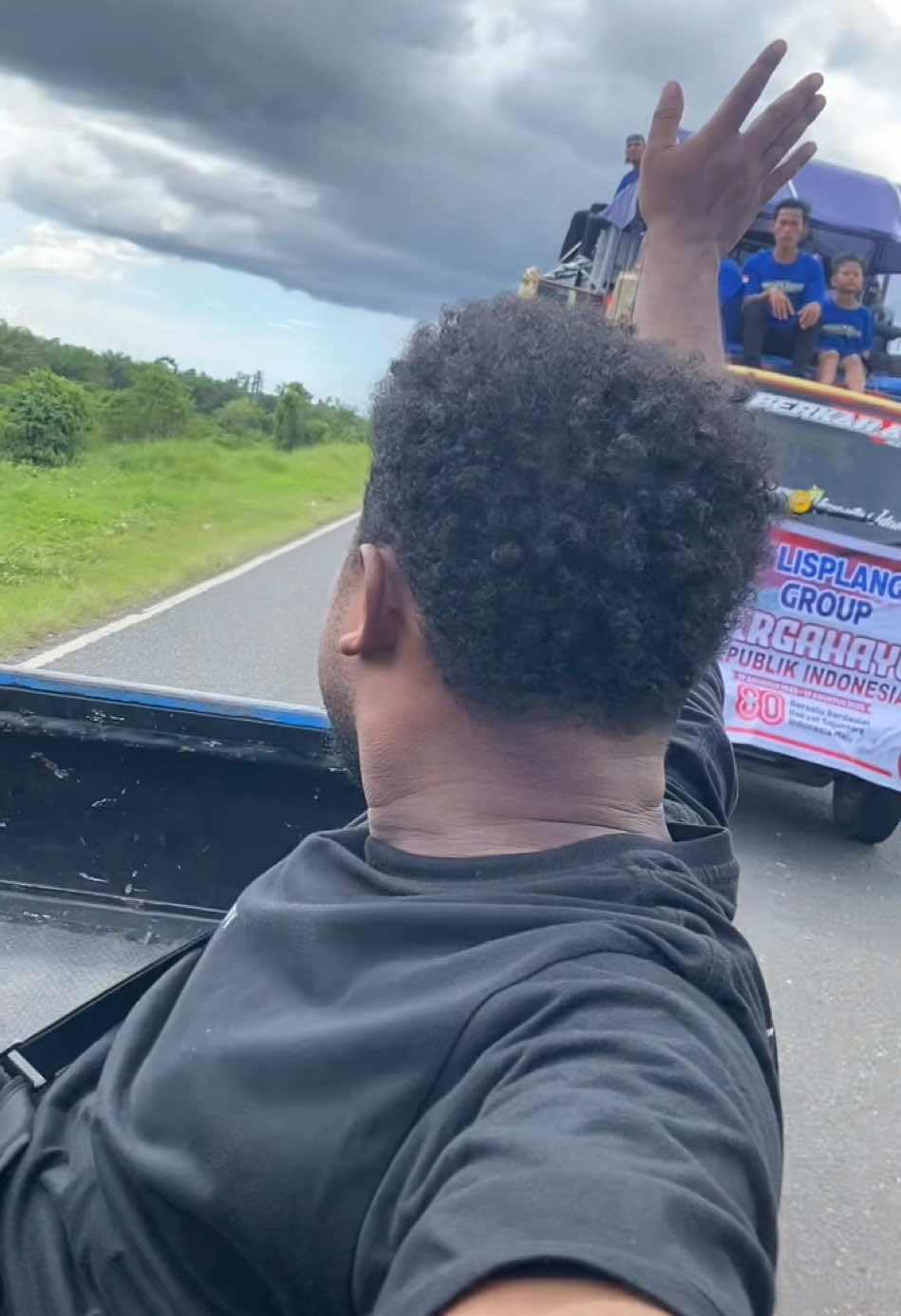 Sound horeg su sampai di Manokwari Papua Barat  . . . . . #papua #papuapride #jowopride #soundhoreg 