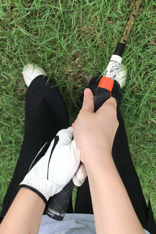 Golf grip? Couldn’t be easier! #golfgrips #golftrainer 