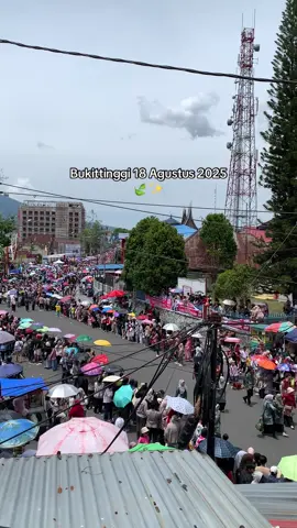 Suasana perayaan HUT KEMERDEKAAN INDONESIA KE 80🇲🇨✨#promomakanmerdeka #fyp #vibes #bukittinggi #sumaterabarat 