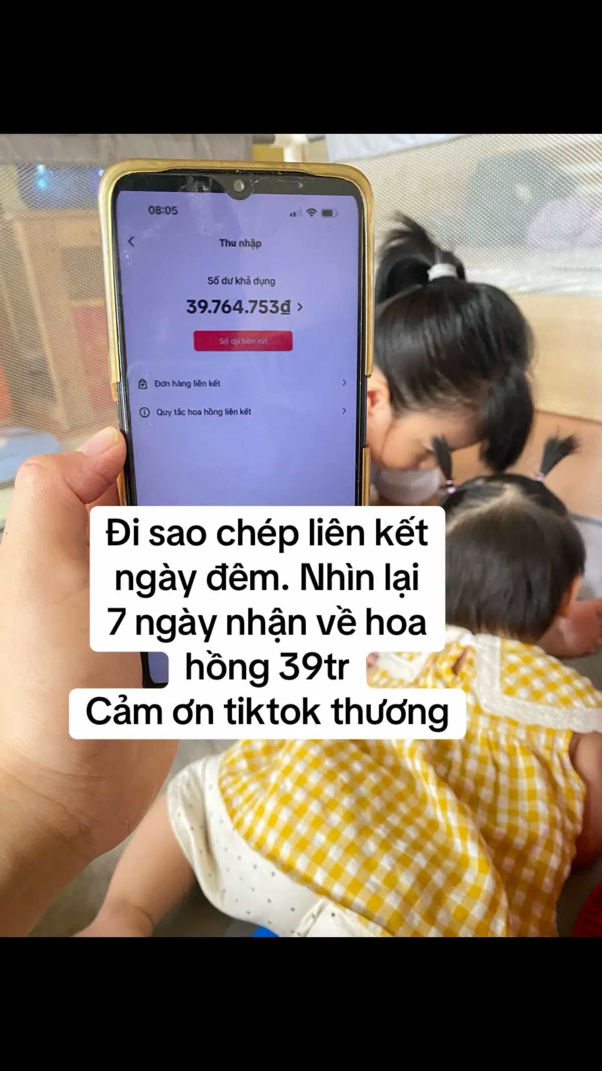 Có Mom nào nhận làm  tiếp thị liên kết quần áo ko?  Tháng đầu 12tr Không cần chốt đơn Có mẫu sẵn #mebim #mebimsua #xuhuong #xuhuongtiktok #saocheplienket #tiepthilienket #tiepthilienkettikokshop #LearnOnTikTok #vieclamsaophuongbac 