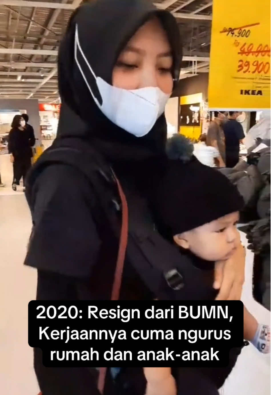 Dulu waktu masih gadis, kerja kantor apalagi jadi pegawai BUMN tuh impian banget. Tapi ketika udah punya anak, semuanya berubah. Untung teknologi makin canggih, kesempatan untuk bisa balik berkarir walau dari rumah aja dan dimana aja itu skg bisa banget! #remotework #irt #wfh #irtproduktif 