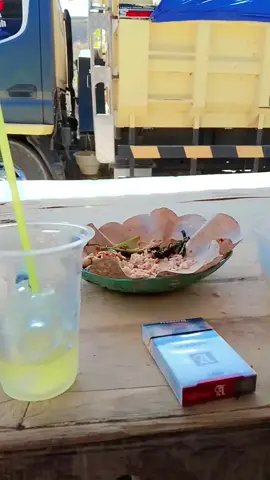 wayahe makan siang