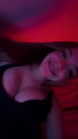 ahora que nadie lo ve😁 #fakebodyy⚠️ #linda #paratiiiiiiiiiiiiiiiiiiiiiiiiiiiiiii #tiktokviral 