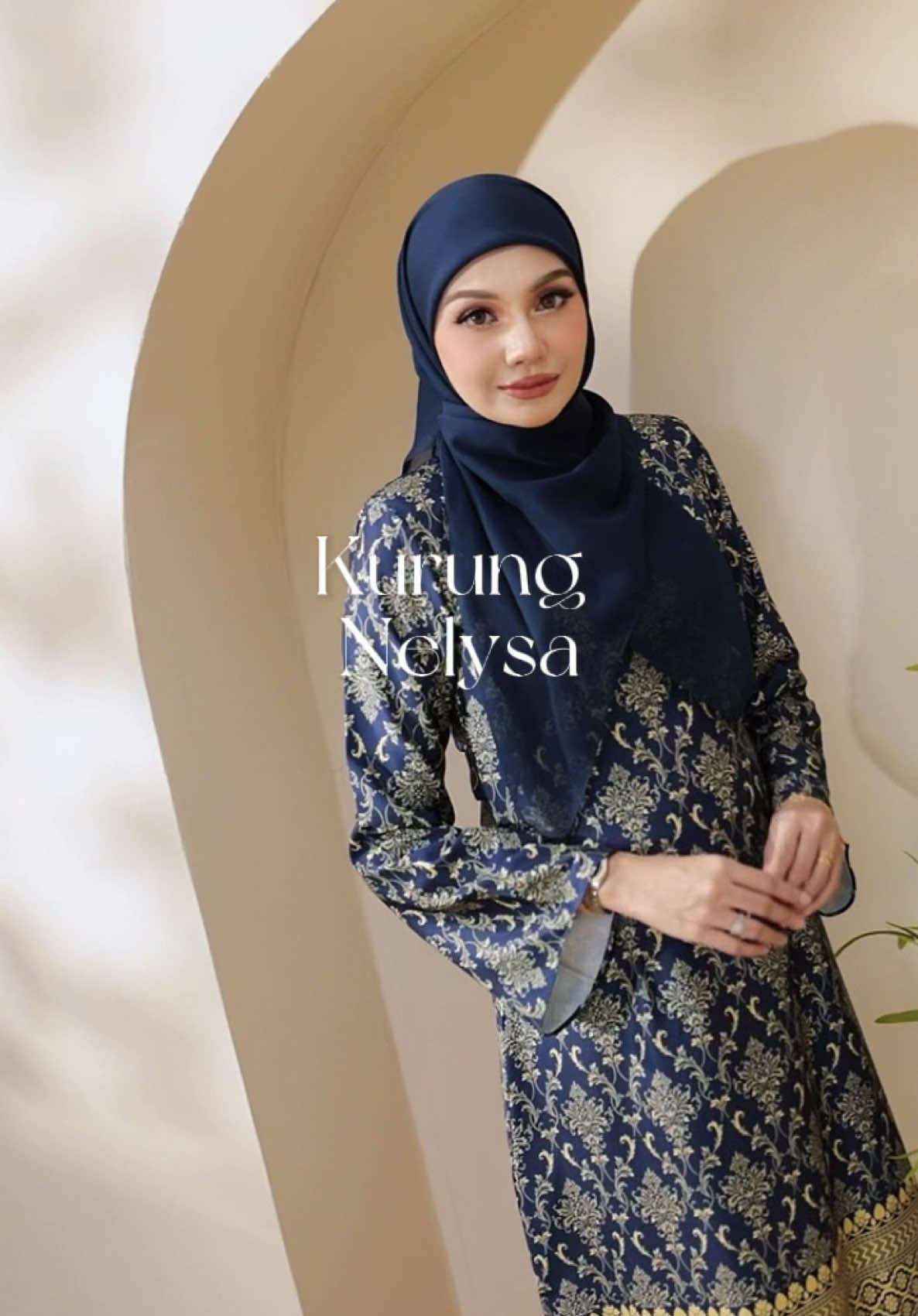 Kita belanja tengok detailing kurung Nelysa ni dekat2 confirm rembang mata tengok 🙈✨ #sheilashaari #sheilashaarishop #comingsoon #newcollection #newdesign #newarrivals #kurungmoden #kurungcantik #kurungviral #kurungkedah #kurungsulam #kurung2025 #hargamurah #fyp #fypシ゚ #fyppppppppppppppppppppppp 