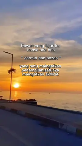 Cermin dan adzan 