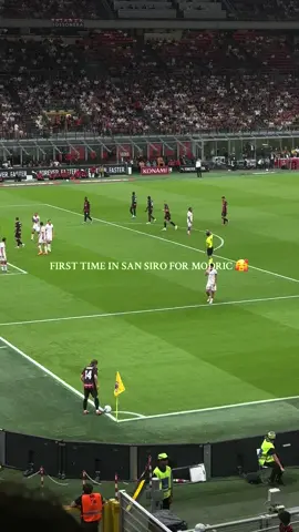 First time in SAN Siro for Luka Modric !  #pourtoi #tendance #acmilan #sansiro #modric 
