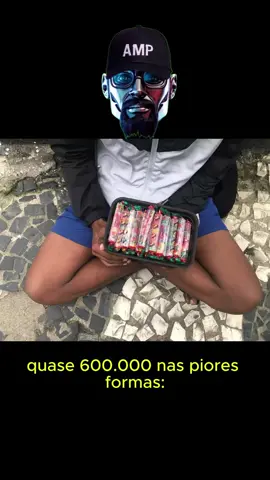 Criança trabalhando e pedindo nas ruas não é ajuda. Não é responsabilidade. É CRIME contra a infância. 🚨 📊 IBGE 2023: 1,6 milhão de crianças no trabalho infantil. Quase 600 mil nas piores formas: rua, exploração, risco de morte. Enquanto a internet discute adultização digital… a rua mostra a versão mais cruel: a infância roubada.”** #InfânciaRoubada #TrabalhoInfantil #DireitosHumanos #Despolariza #DrArtificial 