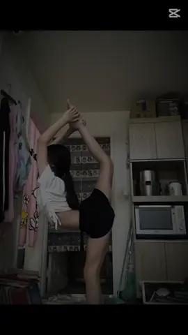 ‘’拉筋的痛是成長的代價‘’#後抱腿#舞蹈