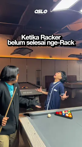 Kaget ya Oslovers, tiba-tiba jadi kucing marah racker nya 😭😂😂 #Oslobilliardandcafe #Oslobilliard #Cafe #Billiardpalembang #Cafepalembang     