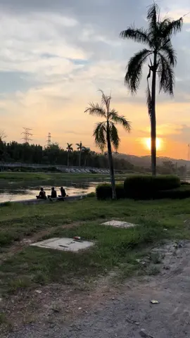 Pemandangan setahun sekali 🥰 #fyp #promomakanmerdeka #agustus #foryou #karawang 