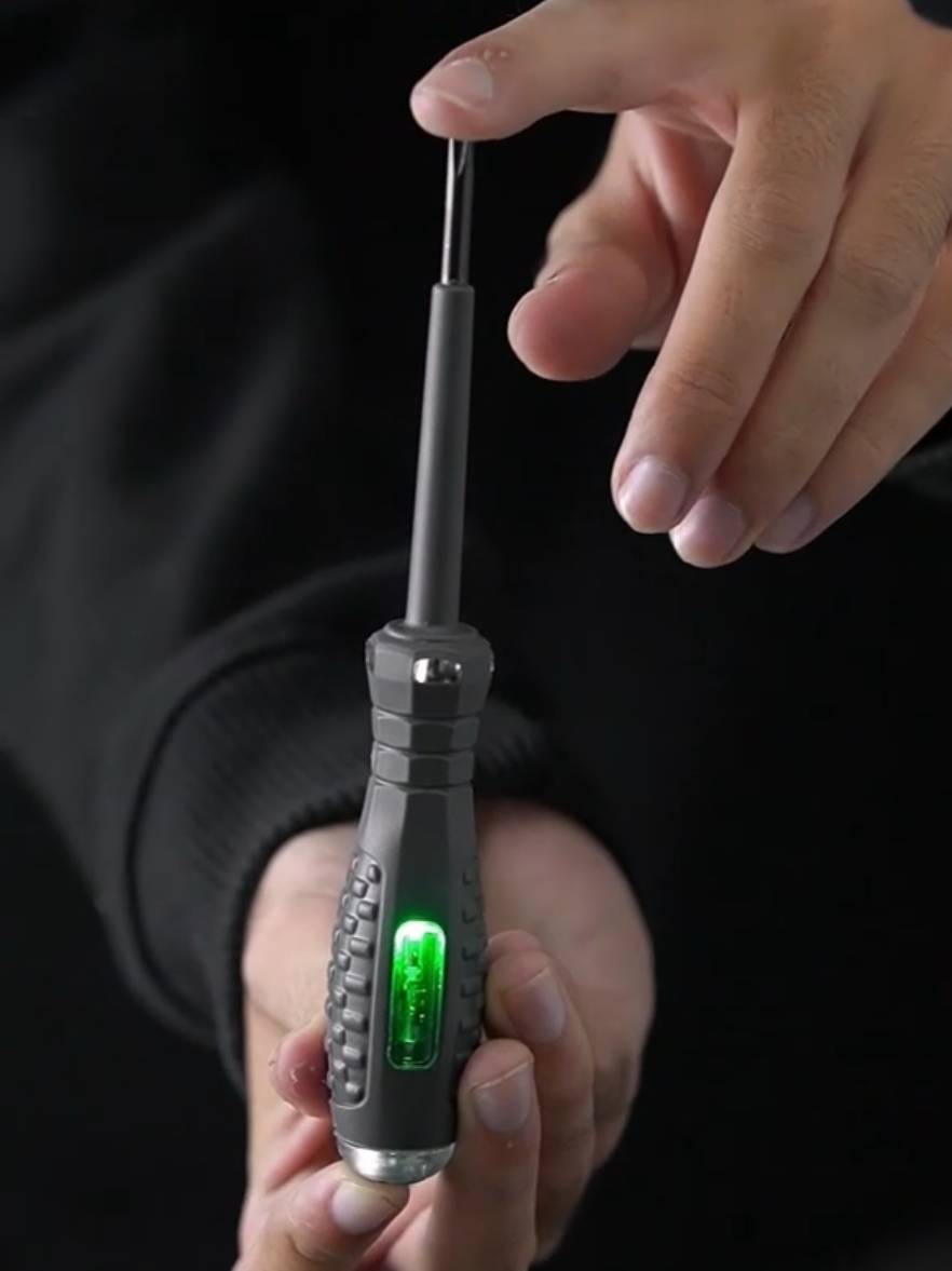 🪛 Obeng Tespen Plus Minus. Multifungsi, bisa cek listrik sekaligus! ⚡ Dilengkapi dengan lampu indikator, juga loh! 💥😲 #obengtespen #obengtespenmurah #viral #perkakas #fypシ゚viral 
