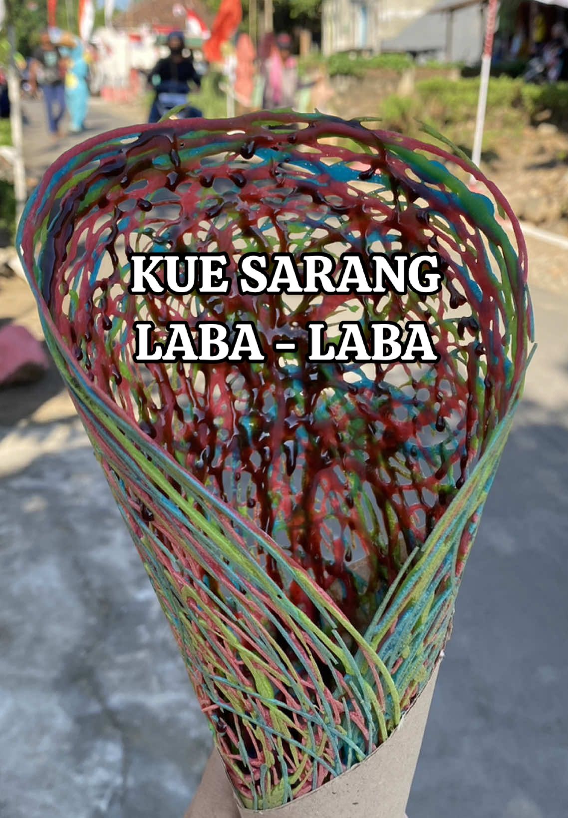 Mojokerto dan sekitarnya  yang ketemu jajanan ini komen yaa besss 👌 Kue sarang laba laba, Harga 5000/pcs. #kuesaranglabalaba #kue #jajanan #kuliner #mojokerto 