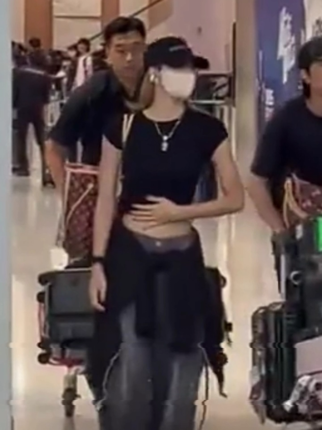 #lisa #lisamanoban #lisablackpink #blackpink #foryou 