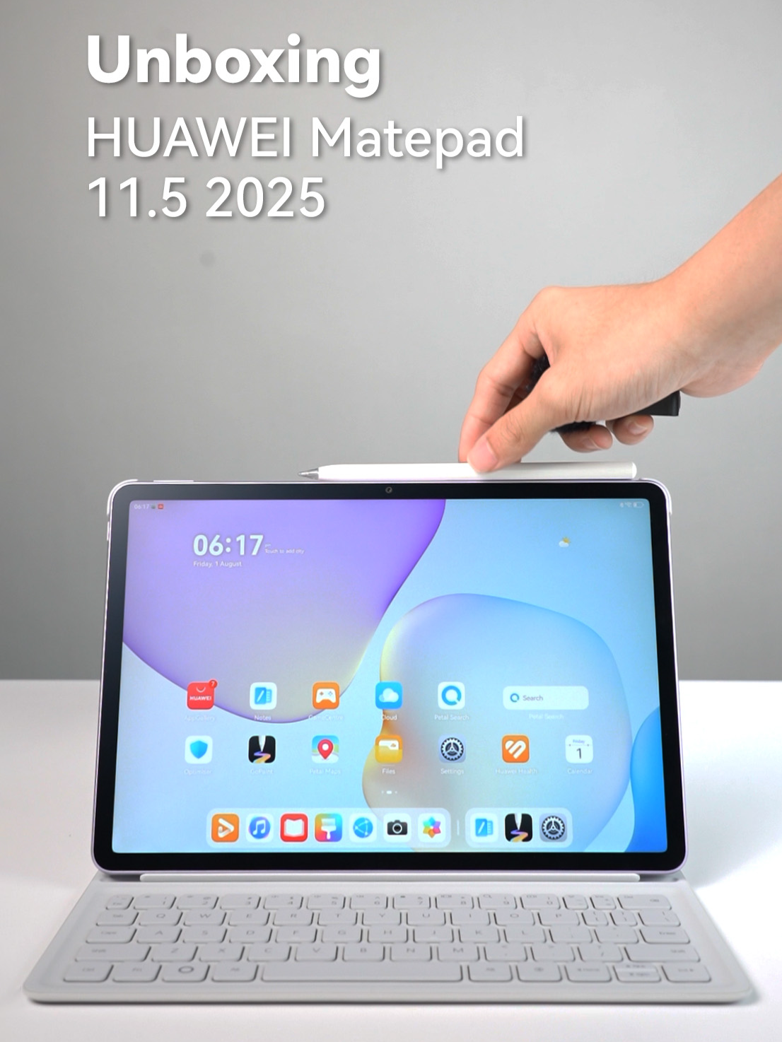 Unboxed and instantly obsessed. It’s lightweight, powerful, and built to keep up. From stunning visuals to effortless multitasking, this tablet delivers on all fronts. #UnboxingMatepad #HUAWEIMatepad #Tablets