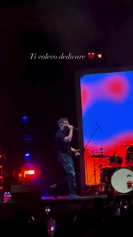 Ti volevo dedicare💥 📌Concerto Rocco Hunt,Pescara @Poeta Urbano  #roccohunt #concerto #welovefestival #pescara 