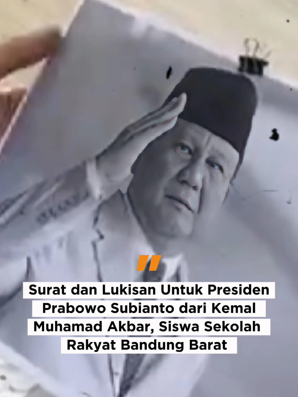 Surat dan lukisan untuk Presiden Prabowo Subianto dari Kemal Muhamad Akbar, siswa Sekolah Rakyat Bandung Barat 🥹❤❤ #prabowosubianto #presidenprabowo #sekolahrakyat #pelajar #viralditiktok 