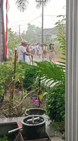 karnafal latuan meski hujan tetap semangat #karnaval #karnafal2025 