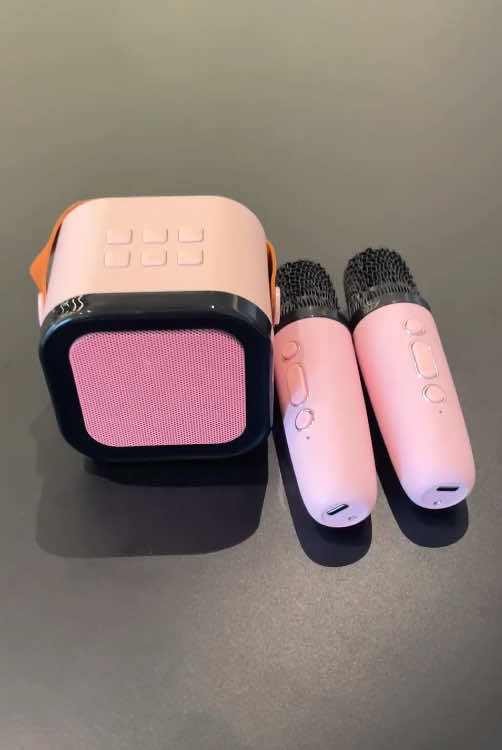 #foryou #tiktokshop #tiktok #speakerbluetooth #karaoke #fyp #bluetoothspeaker #sing #lightshow #karaokespeaker #fypシ #fyppppppppppppppppppppppp #speakerbluetooth #minikaraoke 