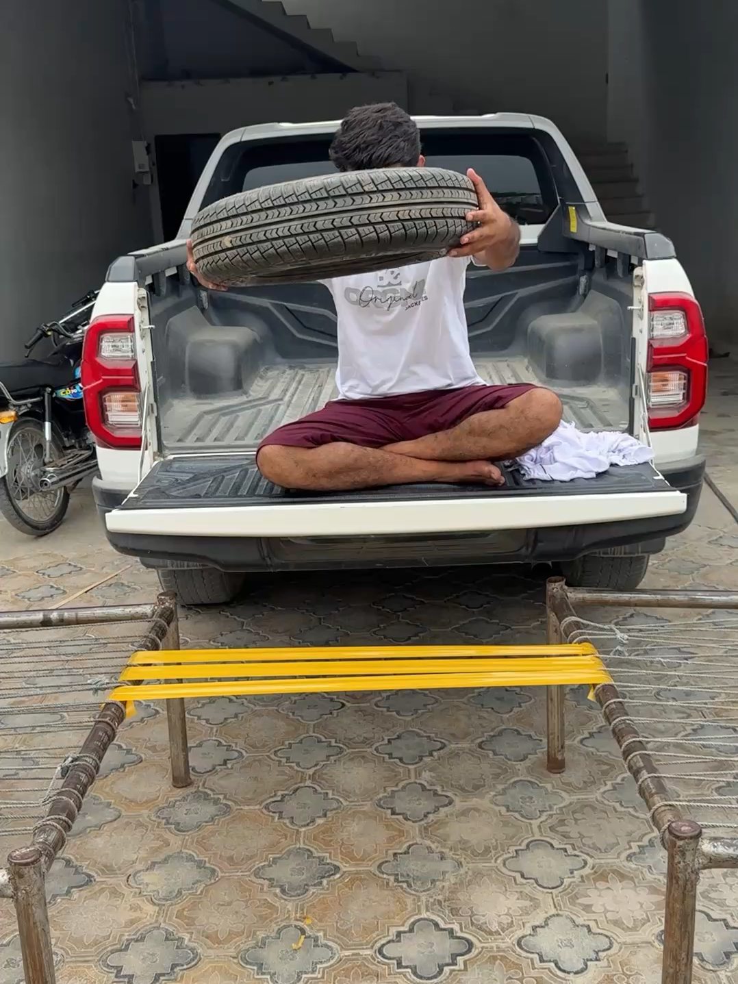 How Mainy Tape To Hold This Tyre🛞