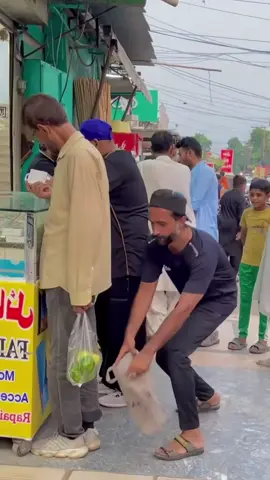 #prank #prankvideo #prankster #funnyprank #funnycomedy 