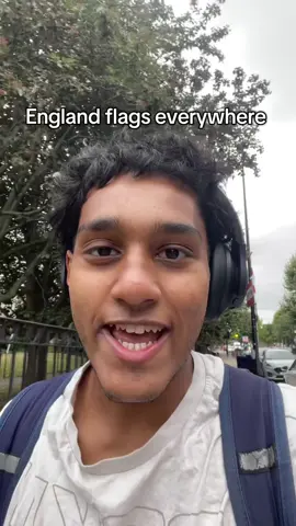 England flags everywhere #fyp #london #england 